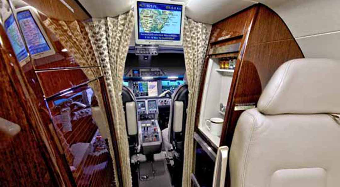 2014 EMBRAER PHENOM 300 For Sale