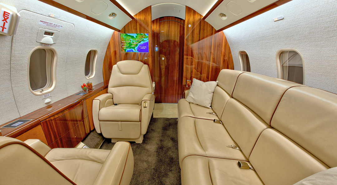 2013 CHALLENGER 300 For Sale